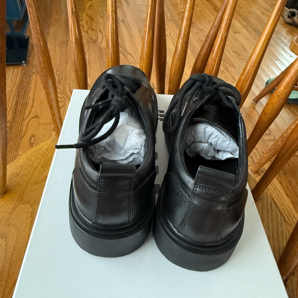 UNIF Fax Shoe - Picture 4 of 7